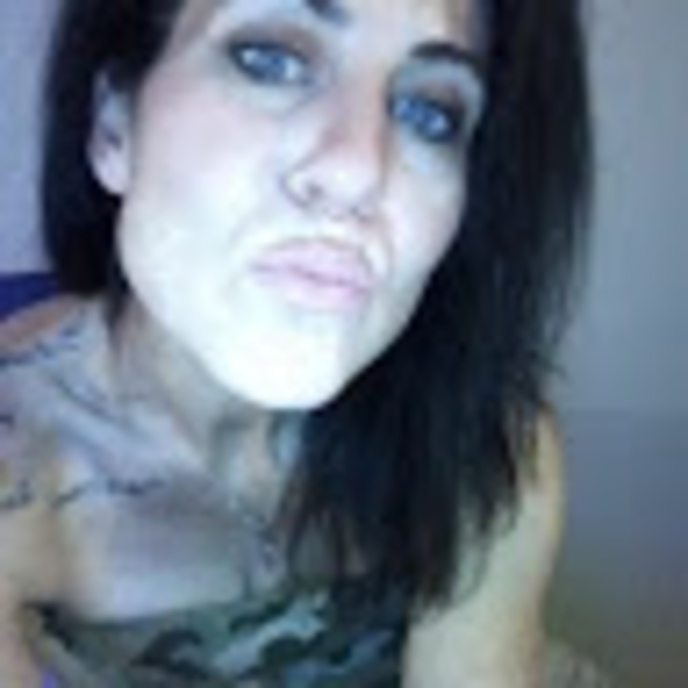 Meet your Posher, Clair